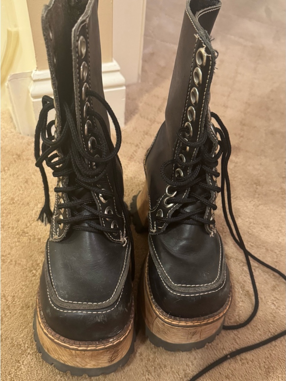 RARE vintage 90s London Underground leather black platform lace up boots. Size 6 - Picture 3 of 6